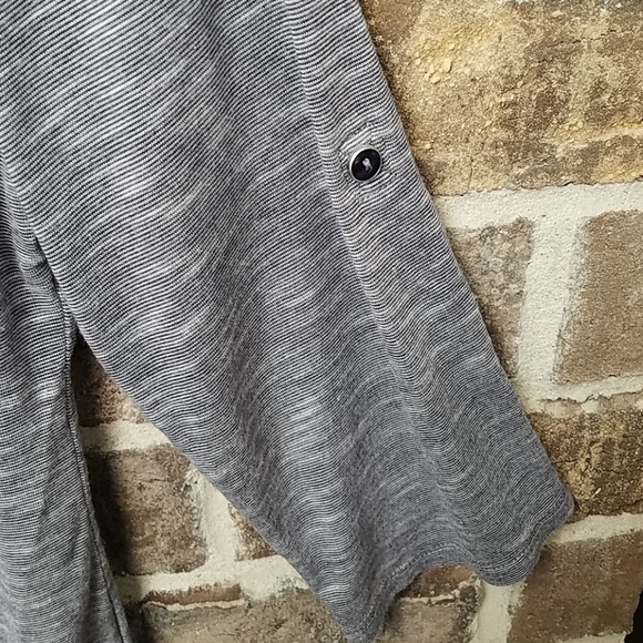 🎪⭐Soho New York & Company Jeans Gray Top - Picture 4 of 8